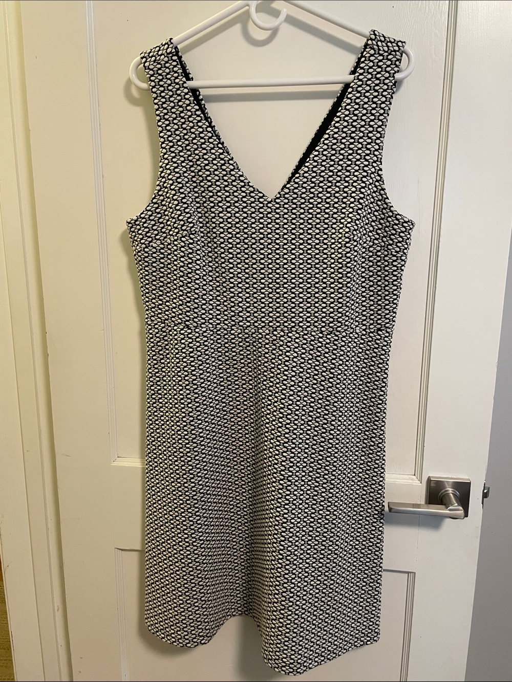 NWT LOFT Black and White Geometric Fit & Flare V‑Neck Dress